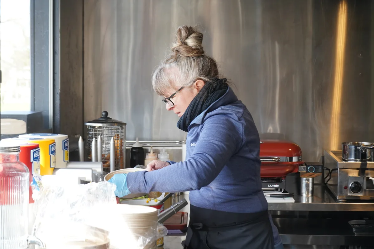Das Stadtparkcafé wird vom neuen Pächter Athanasios Dailianis eröffnet.